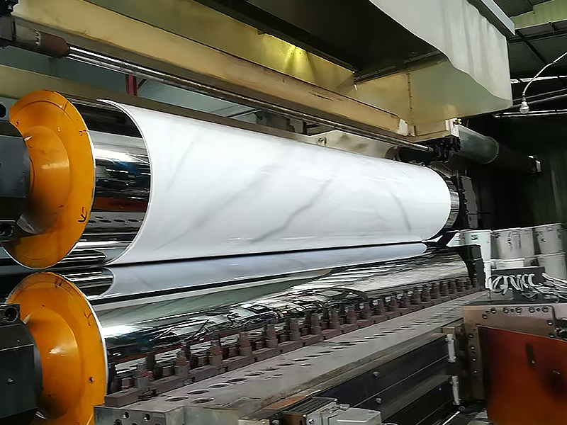 كيف يقود مصنعو حوض الاستحمام الاكريلي الصيني اتجاه الحمامات العالمية بتقنيات مبتكرة